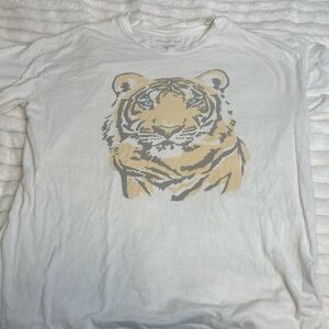 White XS American eagle graphic T-shirt